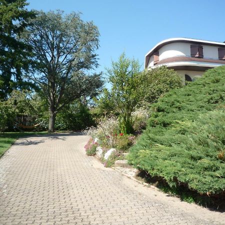 Bed and Breakfast La Maison Des Bonheurs Rillieux-la-Pape Exterior foto