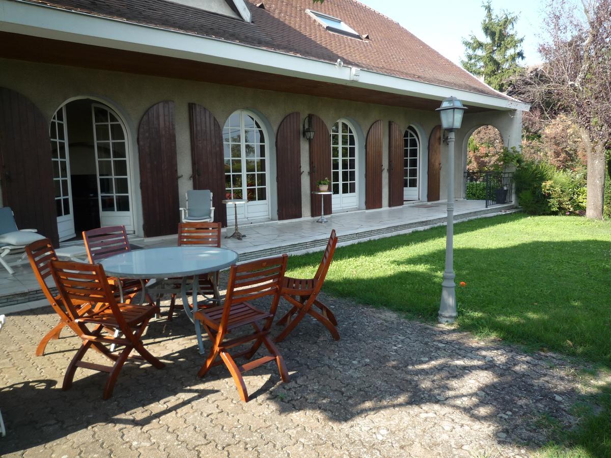 Bed and Breakfast La Maison Des Bonheurs Rillieux-la-Pape Exterior foto