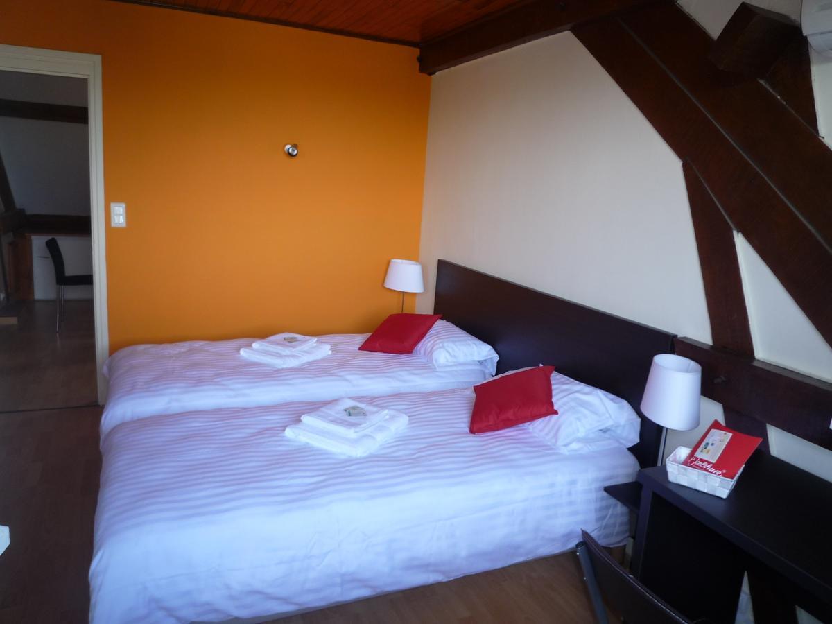 Bed and Breakfast La Maison Des Bonheurs Rillieux-la-Pape Exterior foto